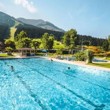 Strobl-holaus Apartamento *